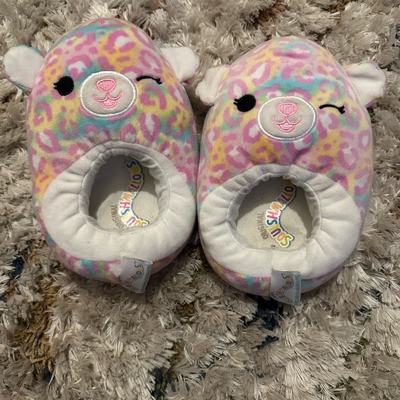 Squishmallows Other - Squishmallow slippers